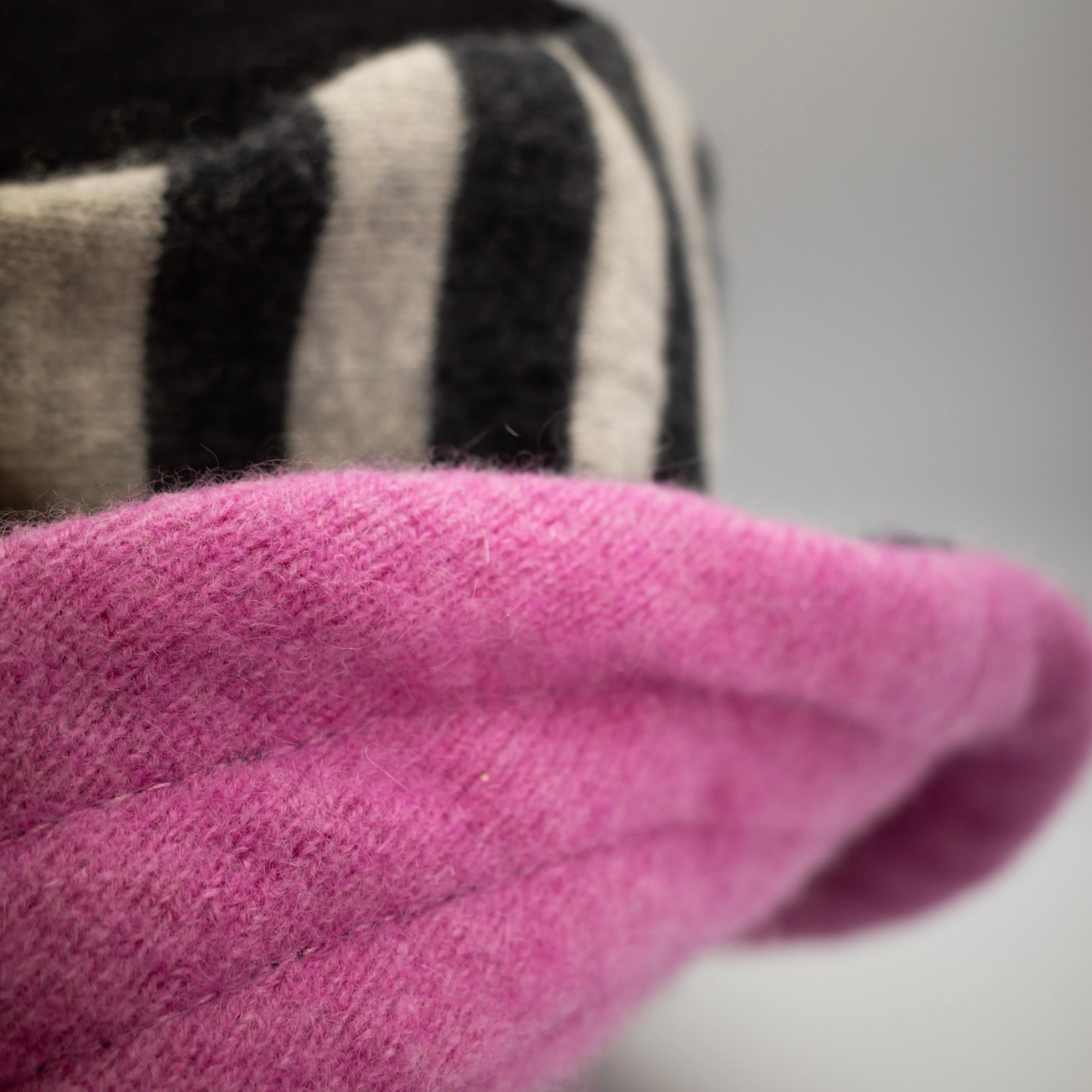 Black and White Striped Reversible Cashmere Bucket Hat Large