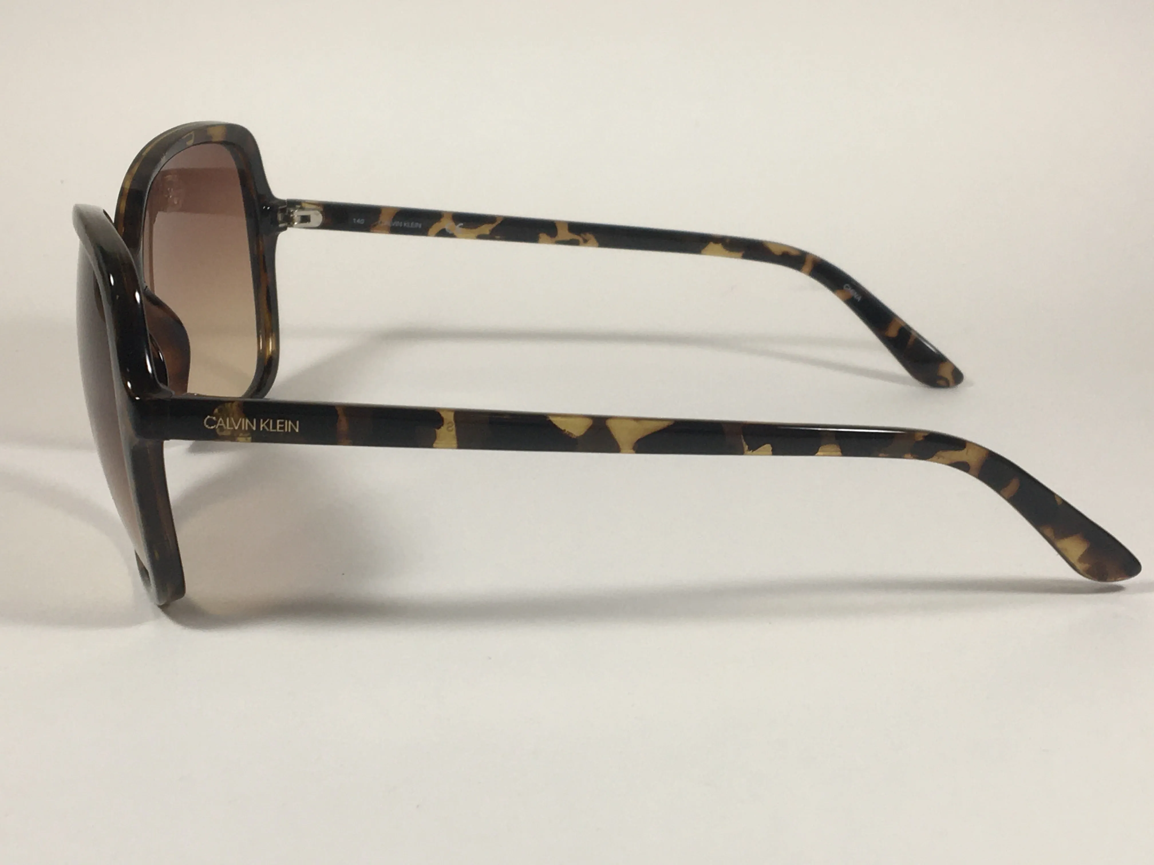 Calvin Klein Butterfly Sunglasses CK19561S 235 Brown Tortoise Frame Brown Gradient Lens