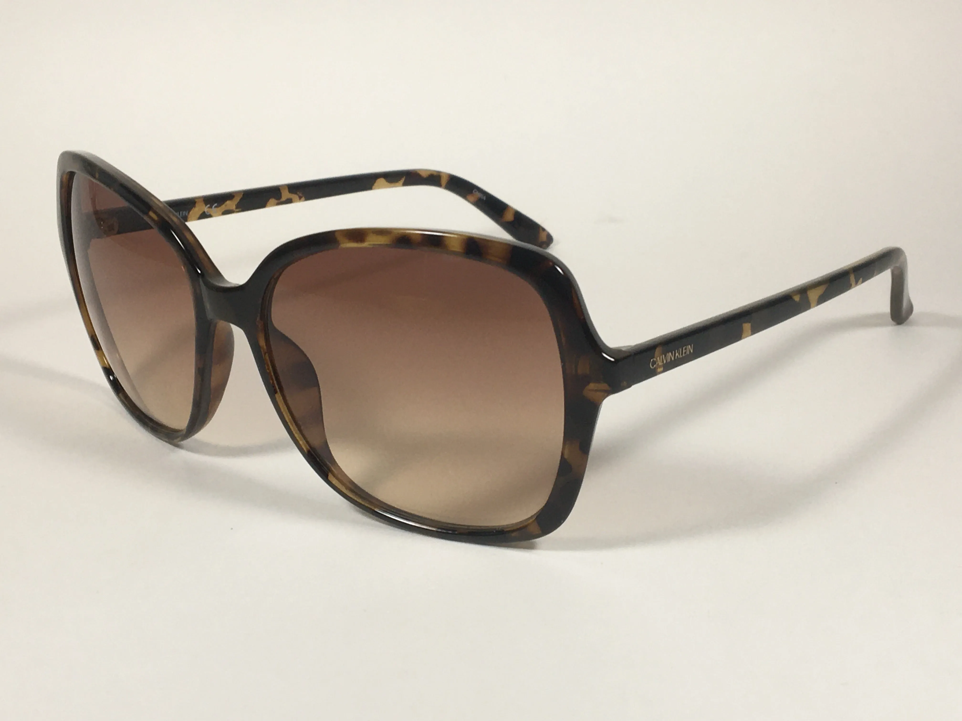 Calvin Klein Butterfly Sunglasses CK19561S 235 Brown Tortoise Frame Brown Gradient Lens