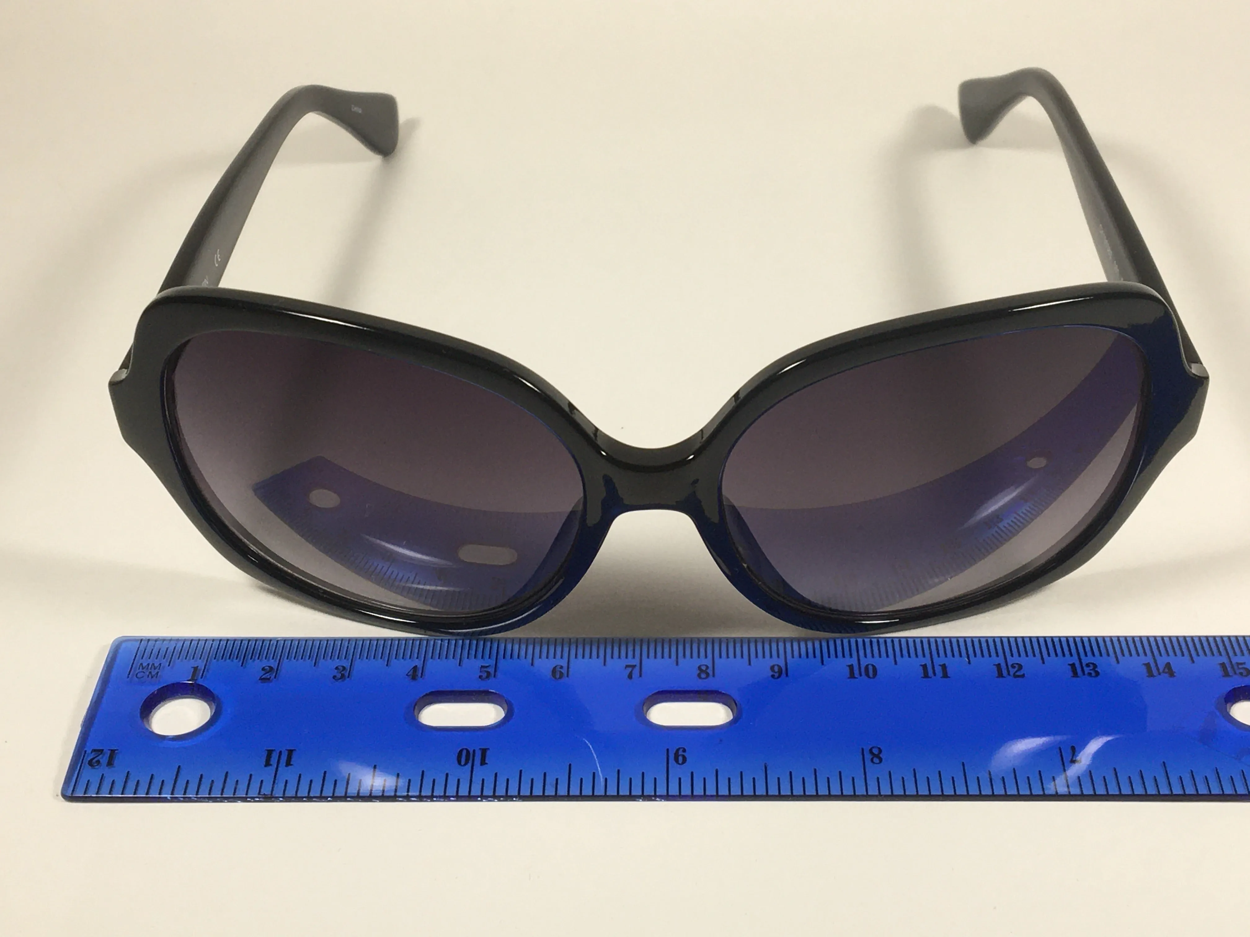 Calvin Klein Oversize Sunglasses CK19538S 001 Black Gloss Frame Smoke Gradient Lens