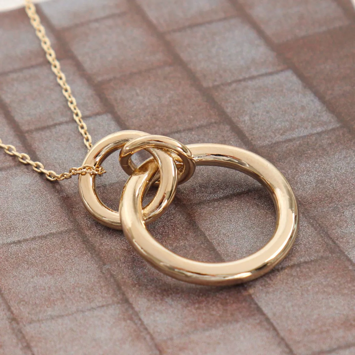 Inb020 - 3 Linked Ring Necklace