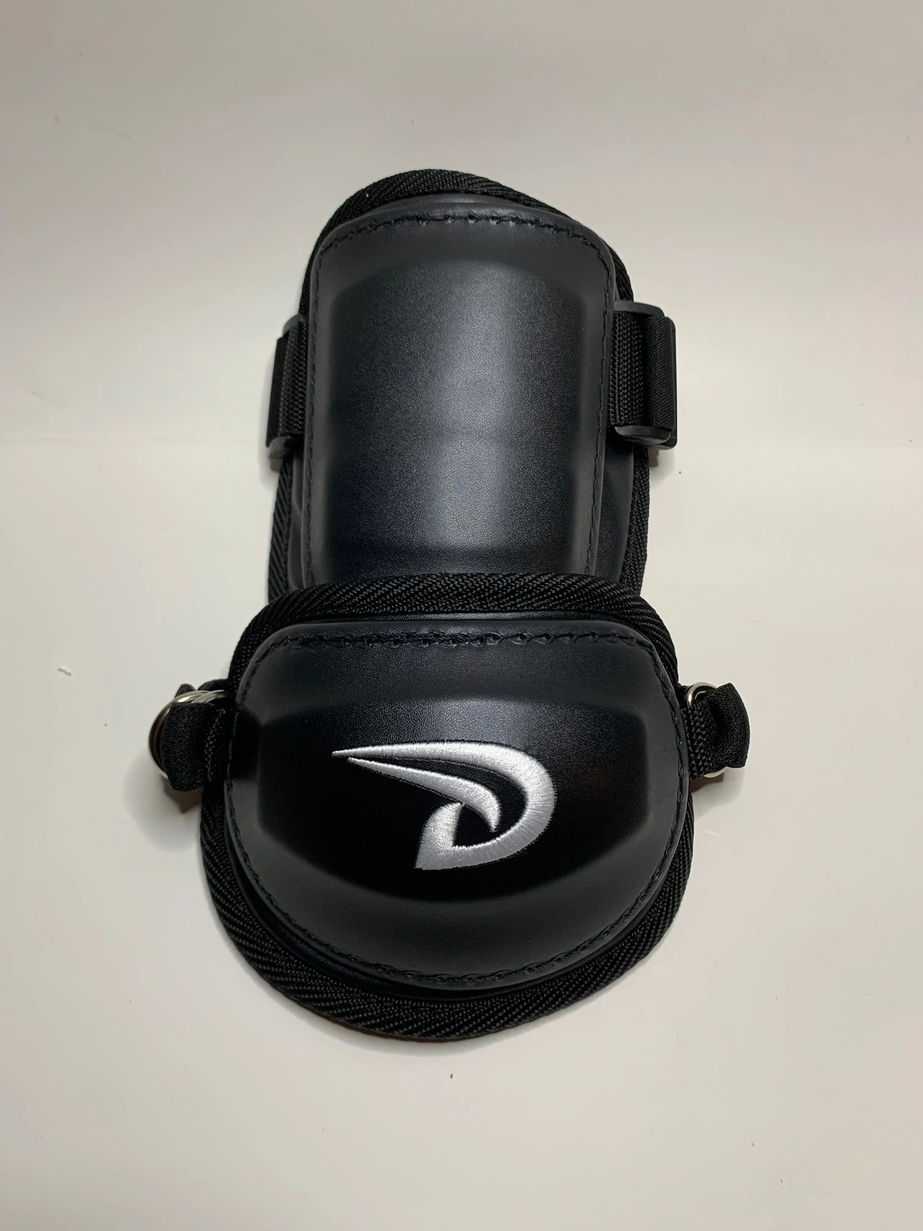 Praesidium Elbow Guard