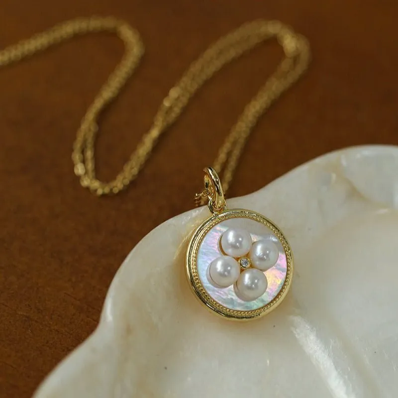 Round White Shell and Pearl Pendant Necklace