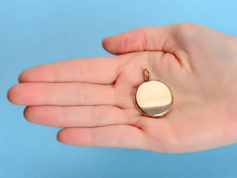Simplicity - Round Gold Antique Locket