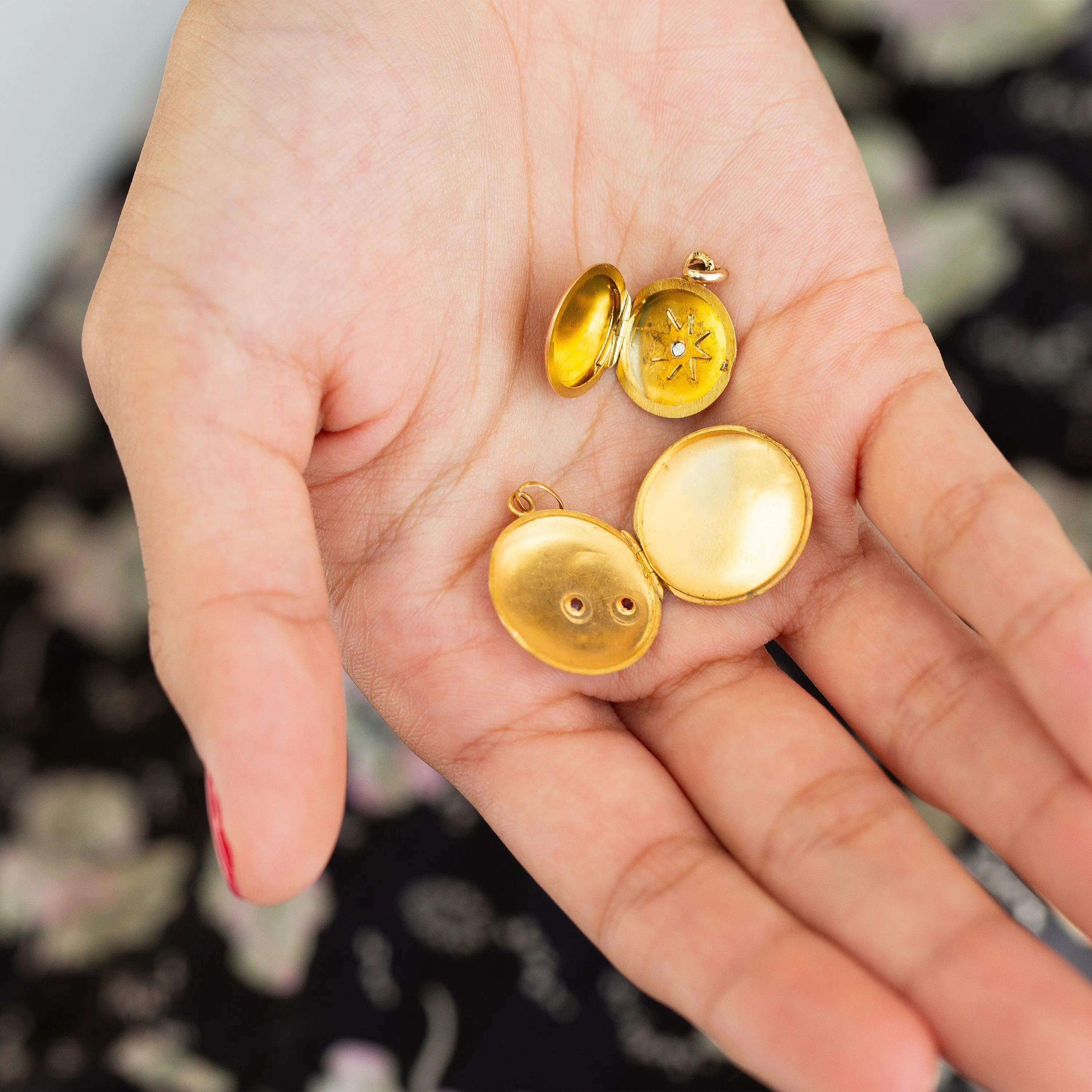 Victorian 14k Yellow Gold And Rose Cut Diamond Locket